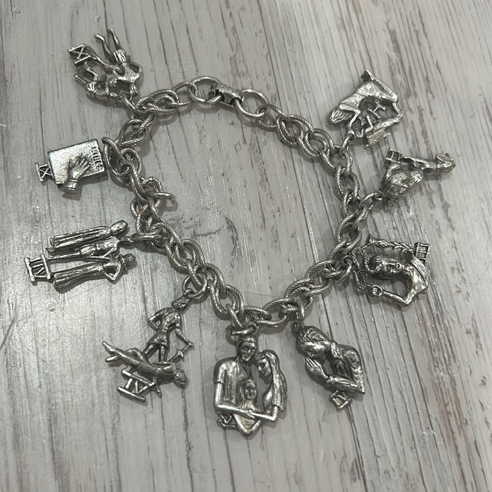 vintage jewellery silver care  bracelet